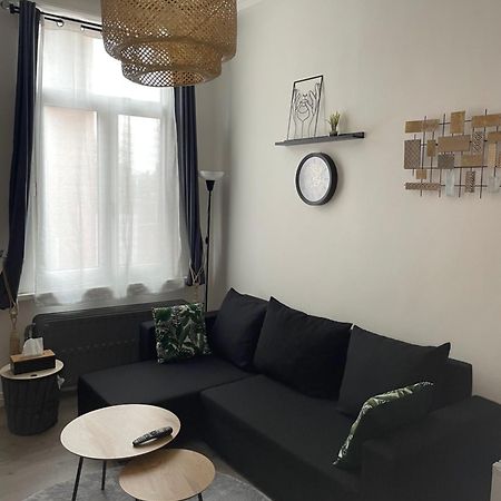 Отель Chez Auguy Et Deborah Антверпен Экстерьер фото